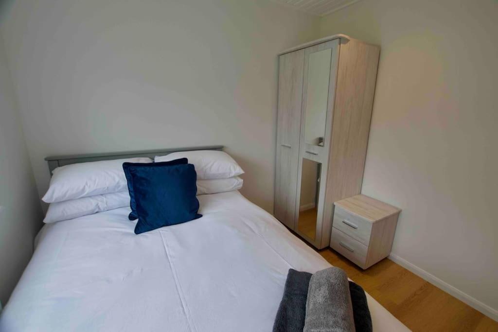 Spacious 5 Bed In The Countryside, Close To Frinton-On-Sea Kirby Cross エクステリア 写真