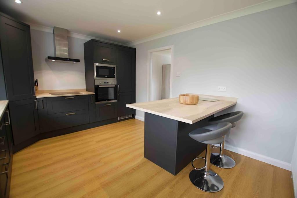 Spacious 5 Bed In The Countryside, Close To Frinton-On-Sea Kirby Cross エクステリア 写真