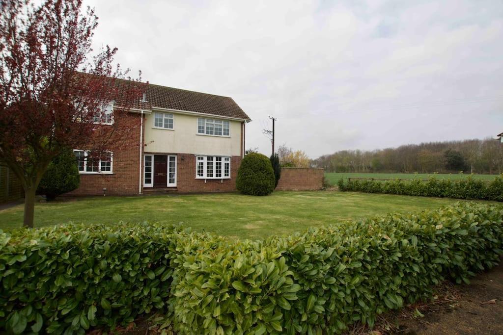 Spacious 5 Bed In The Countryside, Close To Frinton-On-Sea Kirby Cross エクステリア 写真